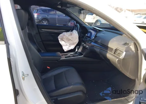 2018 Honda Accord Sport from USA, damaged, VIN 1HGCV1F3XJA204744